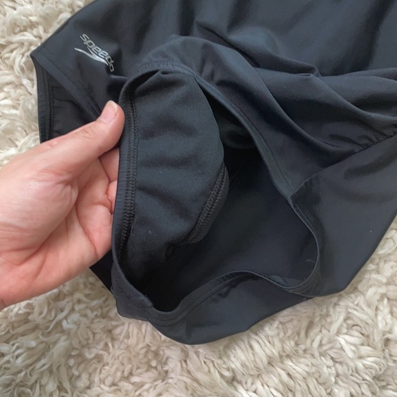 Speedo Black Ruched One Piece Swimsuit - Picture 5 of 9